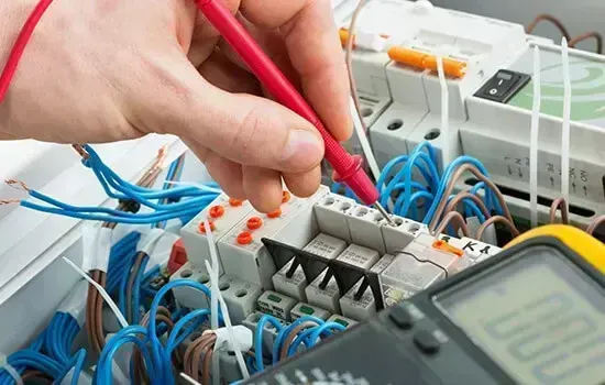 Professional electrician in Merton